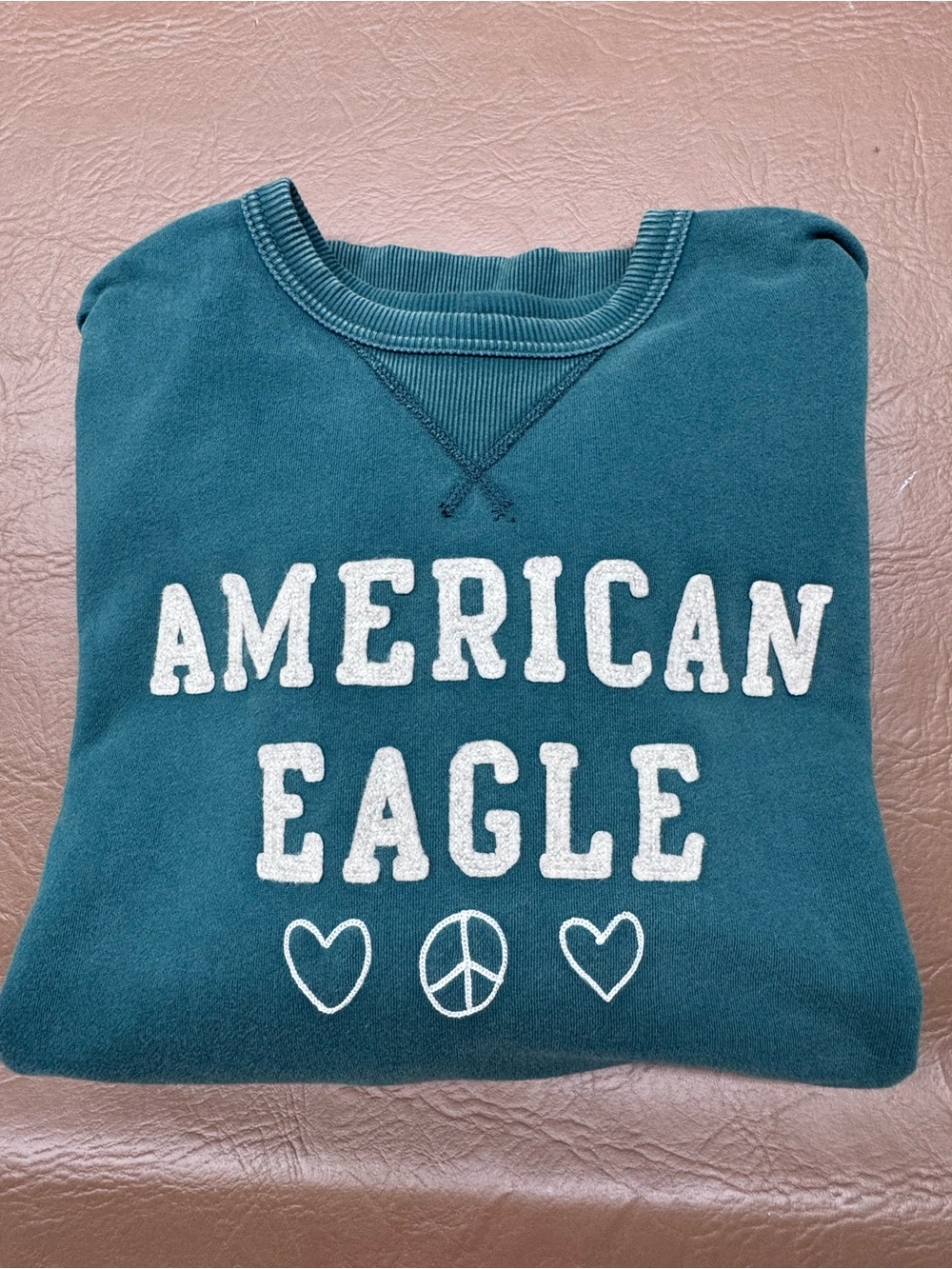 *NWOT* American Eagle Green Peace Love Oversized Crewneck Sweatshirt Size Medium - Picture 4 of 6